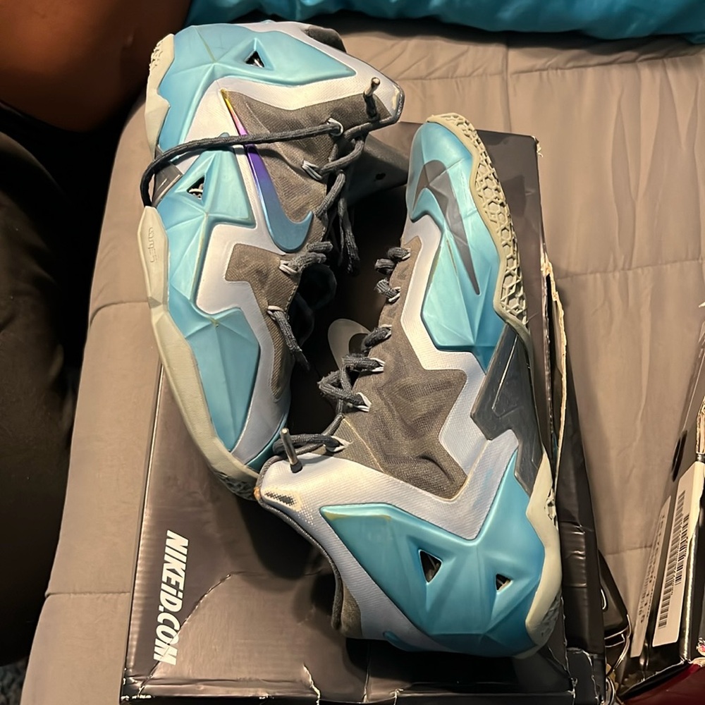 Lebron 11 size 9.5